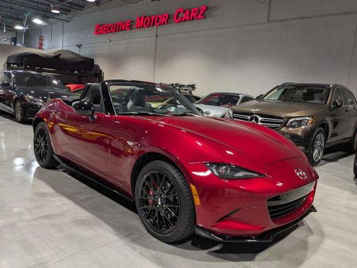 Soul Red Crystal Metallic 2024 Mazda MX-5 Miata Club
