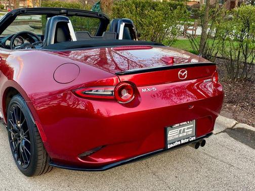 2024 Mazda MX-5 Miata Club