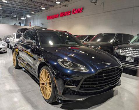 2023 Aston Martin DBX 707