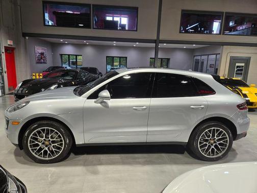 2016 Porsche Macan S
