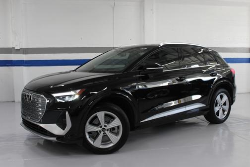 2024 Audi Q4 e-tron 50 Premium Plus