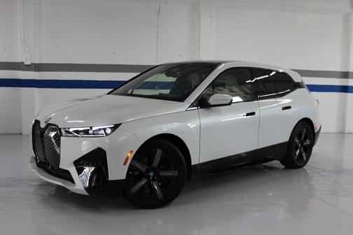 2023 BMW iX M60