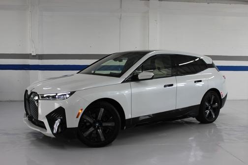 2023 BMW iX M60