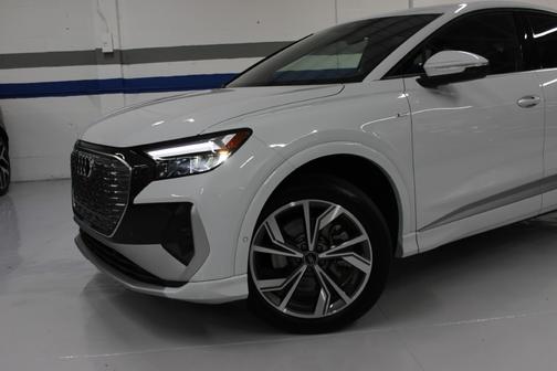 2024 Audi Q4 e-tron Sportback Premium Plus