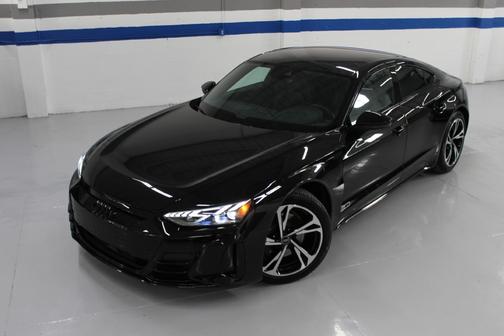 2023 Audi e-tron GT Premium Plus