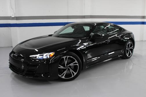 2023 Audi e-tron GT Premium Plus