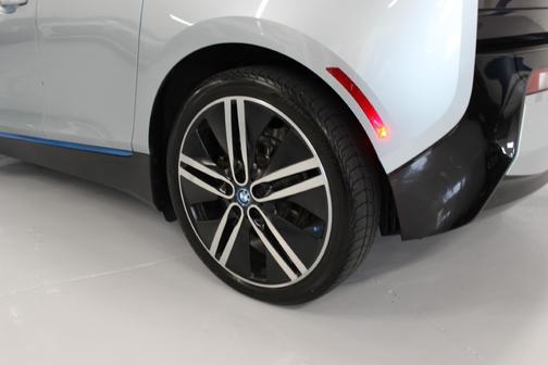 2017 BMW i3 94 Ah w/Range Extender