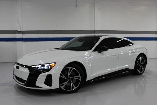 2023 Audi e-tron GT Premium Plus