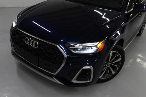 2022 Audi Q5 45 S line Premium Plus