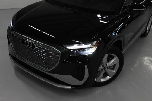 2025 Audi Q4 e-tron 55 Premium