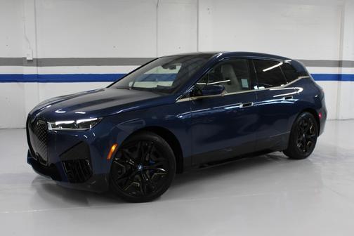2023 BMW iX M60