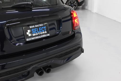 BLACK 2023 MINI Hardtop Cooper S