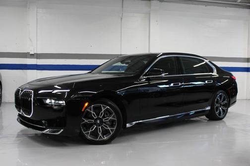 BLACK 2024 BMW i7 xDrive60