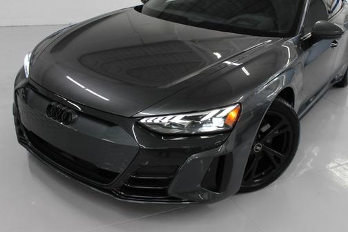 2023 Audi e-tron GT Prestige