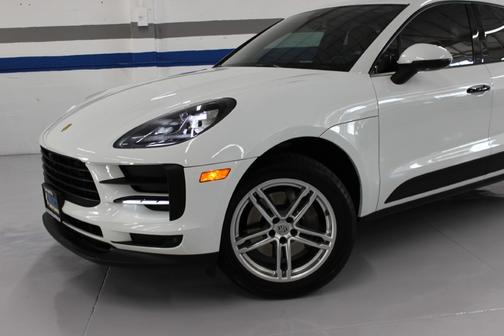 2021 Porsche Macan Base