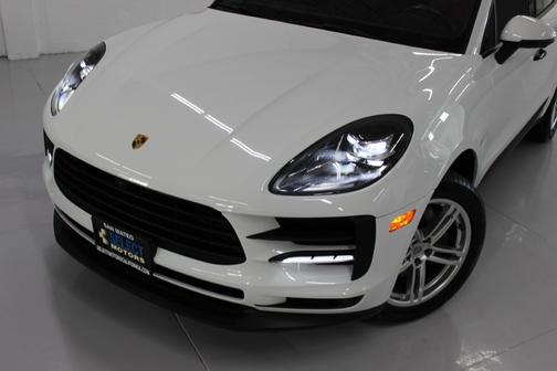 2021 Porsche Macan Base