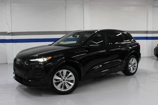 2025 Audi Q6 e-tron Premium RWD