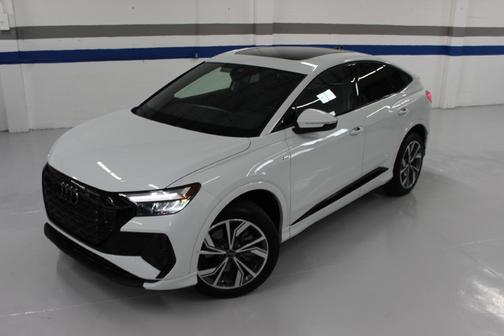 2024 Audi Q4 e-tron 50 Premium Plus