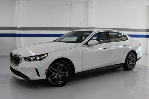 2024 BMW i5 eDrive40