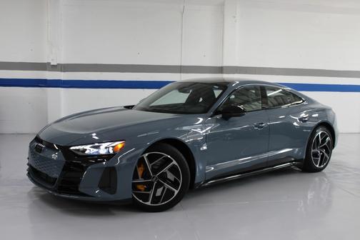 2023 Audi RS e-tron GT Base