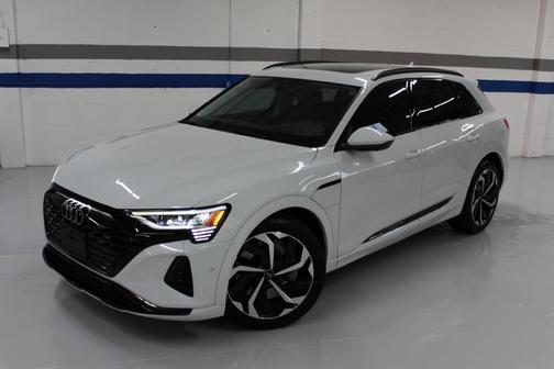2024 Audi Q8 e-tron Prestige