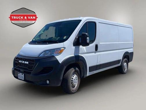2025 RAM ProMaster 2500 Base
