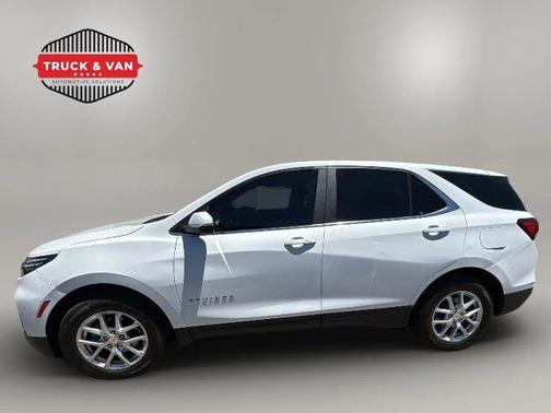 White 2024 Chevrolet Equinox LT