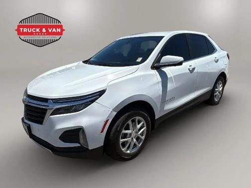 White 2024 Chevrolet Equinox LT