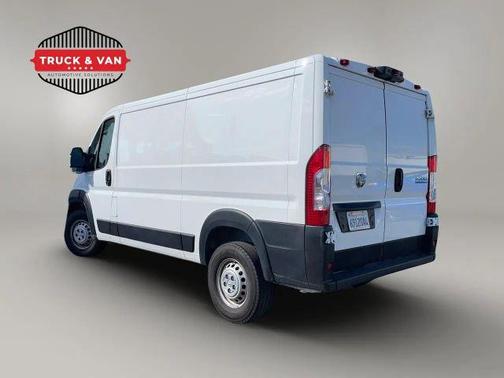 White 2025 RAM ProMaster 2500 Base