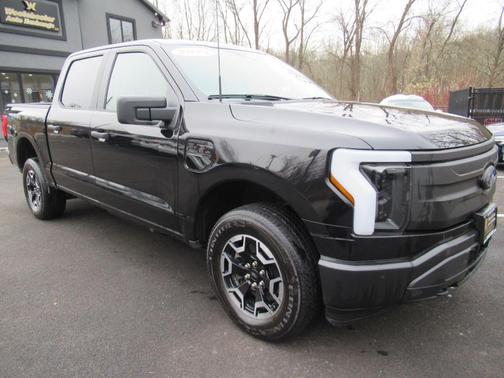 2022 Ford F-150 Lightning Pro