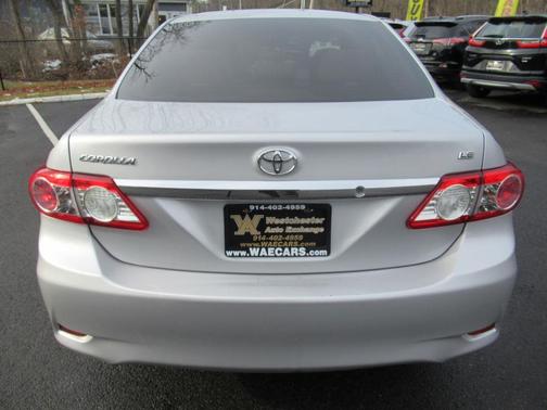 2011 Toyota Corolla LE