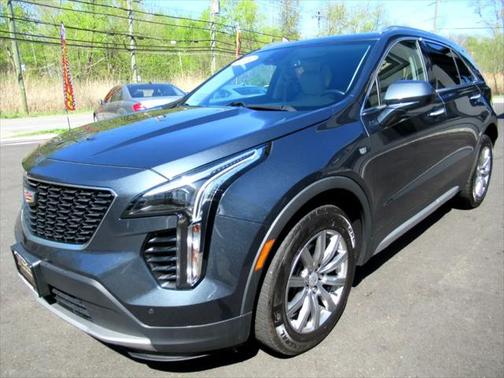 2020 Cadillac XT4 Premium Luxury