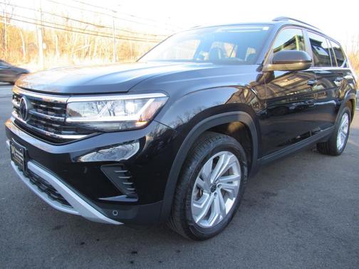 2022 Volkswagen Atlas 3.6L SE w/Technology