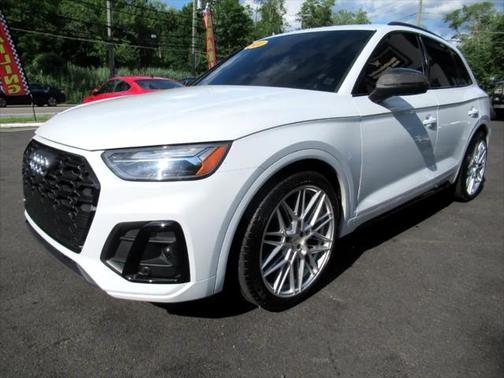 2024 Audi SQ5 3.0T Premium Plus