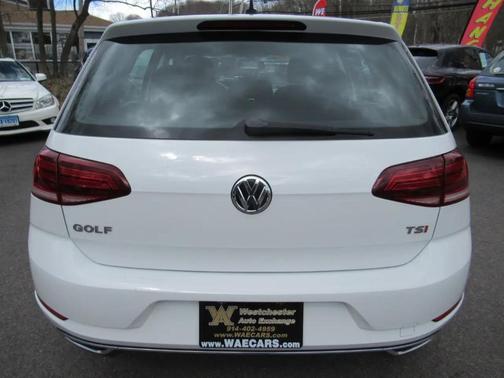 2018 Volkswagen Golf TSI S