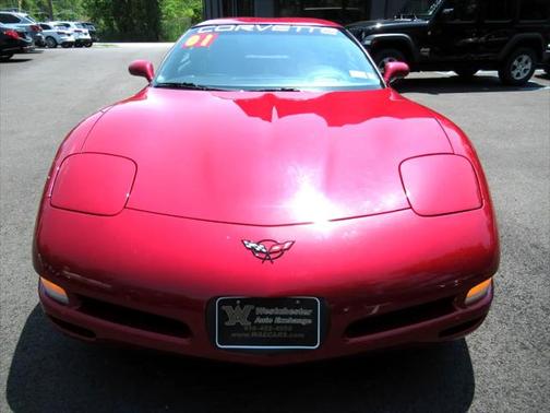 2001 Chevrolet Corvette Base