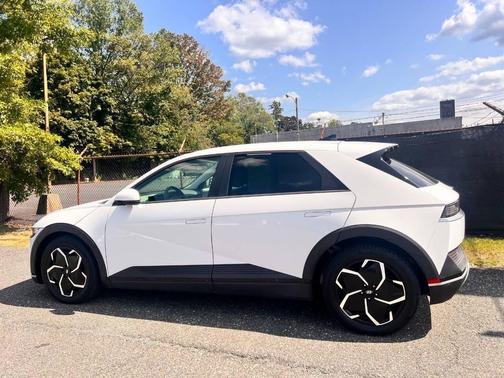 2022 Hyundai IONIQ 5 SEL