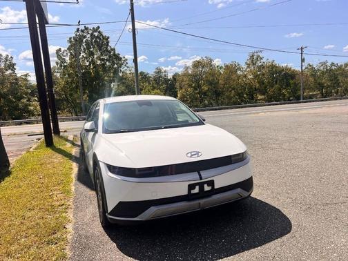 2022 Hyundai IONIQ 5 SEL