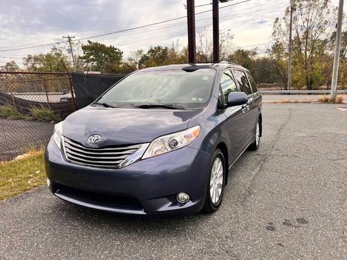 2015 Toyota Sienna XLE