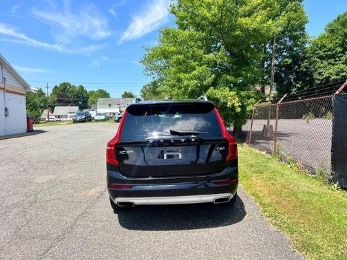 Ember Black Metallic 2016 Volvo XC90 T6 Momentum