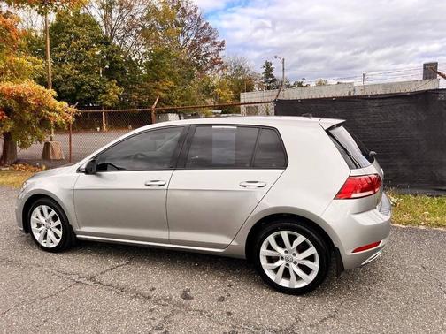 Tungsten Silver Metallic 2019 Volkswagen Golf 1.4T SE
