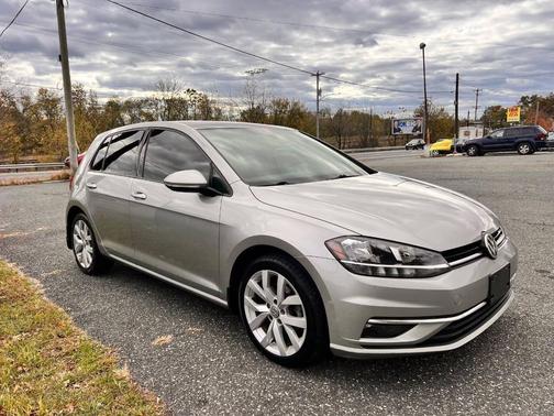 Tungsten Silver Metallic 2019 Volkswagen Golf 1.4T SE