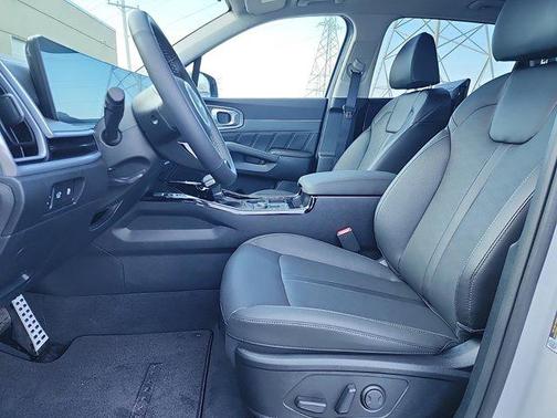2025 Kia Sorento SX
