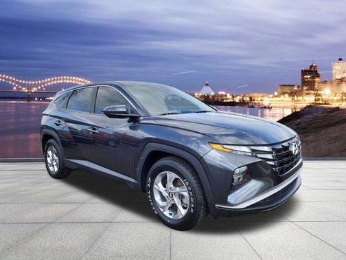 2022 Hyundai TUCSON SE