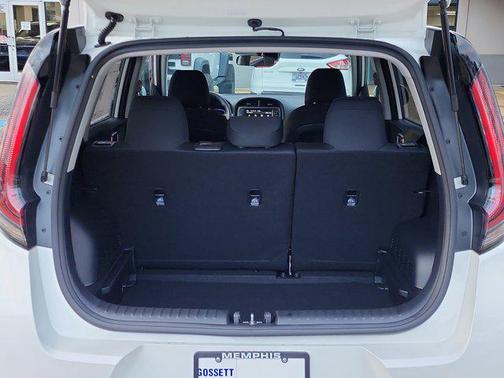 Snow White Pearl 2025 Kia Soul LX