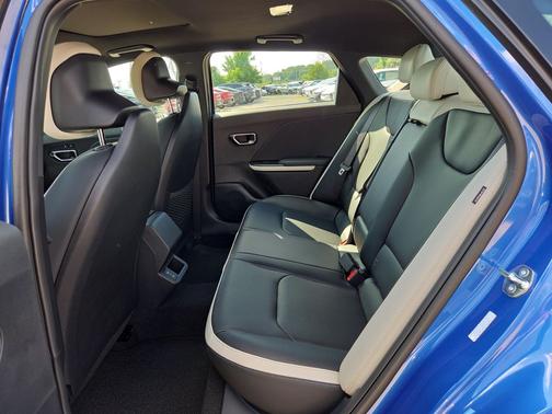 Wave Blue 2026 Kia K4 GT-Line