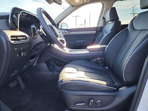 2025 Hyundai PALISADE SEL Premium