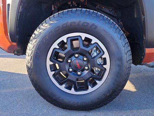 2025 Toyota Tacoma TRD Off Road