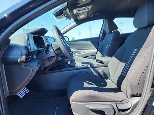 2025 Hyundai ELANTRA Sport
