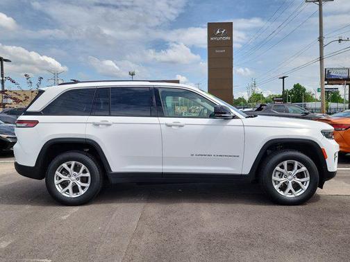 2023 Jeep Grand Cherokee Limited X